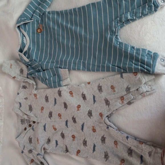 Child of Mine size 3-6 mo. sleep &play onesie; Grey &blue cute animal &stripe - Picture 3 of 3